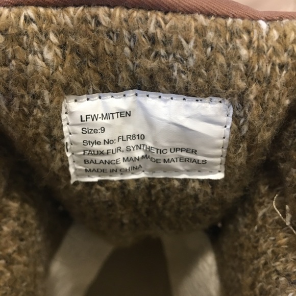 LONDON FOG Womens Mitten Cold Weather Duck Boot for Snow - Picture 7 of 8